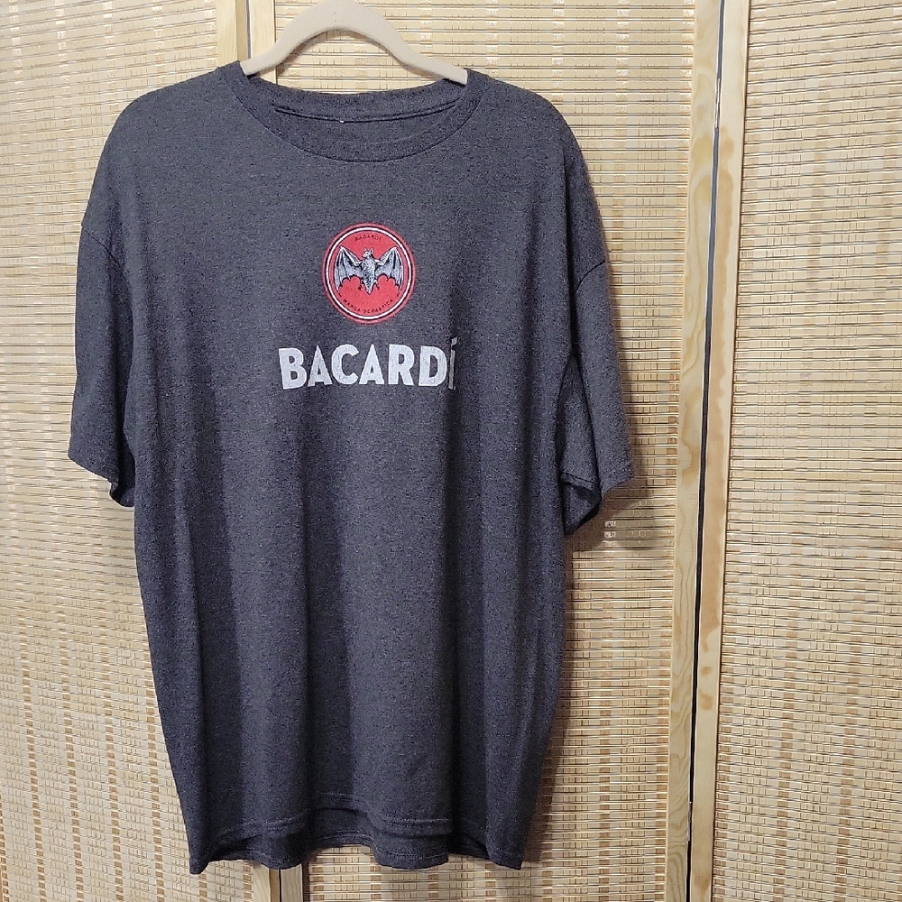 💰NWOT Men's Bacardi Bat Graphic Tee - Size XL